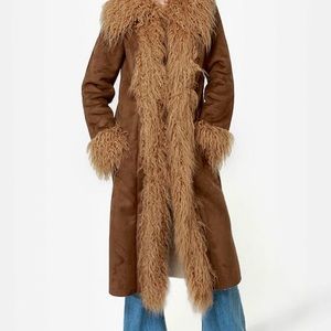 BB Dakota Blinda Brown Faux Fur Trim Coat!